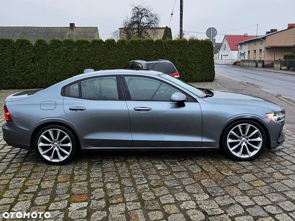Volvo S60 T6 AWD Momentum Pro - 4
