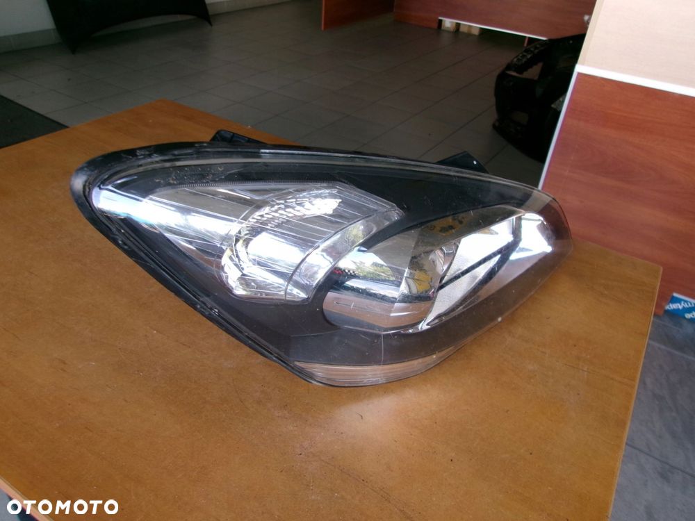 LAMPA PRZEDNIA PRAWA KIA CEED I LIFT 92102-1H - 2