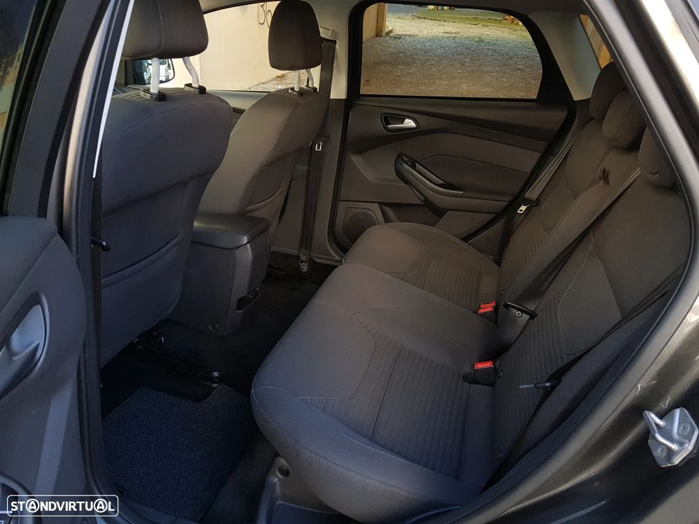 Ford Focus SW 1.5 TDCi Titanium - 28