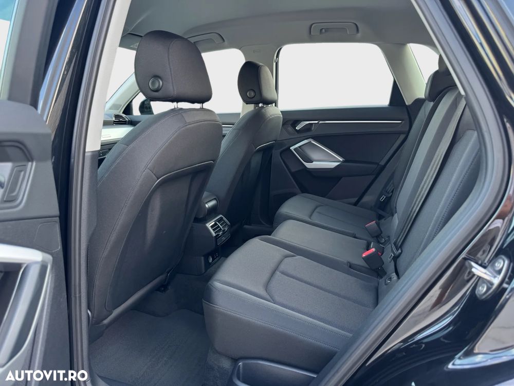 Audi Q3 2.0 35 TDI S tronic Advanced - 8