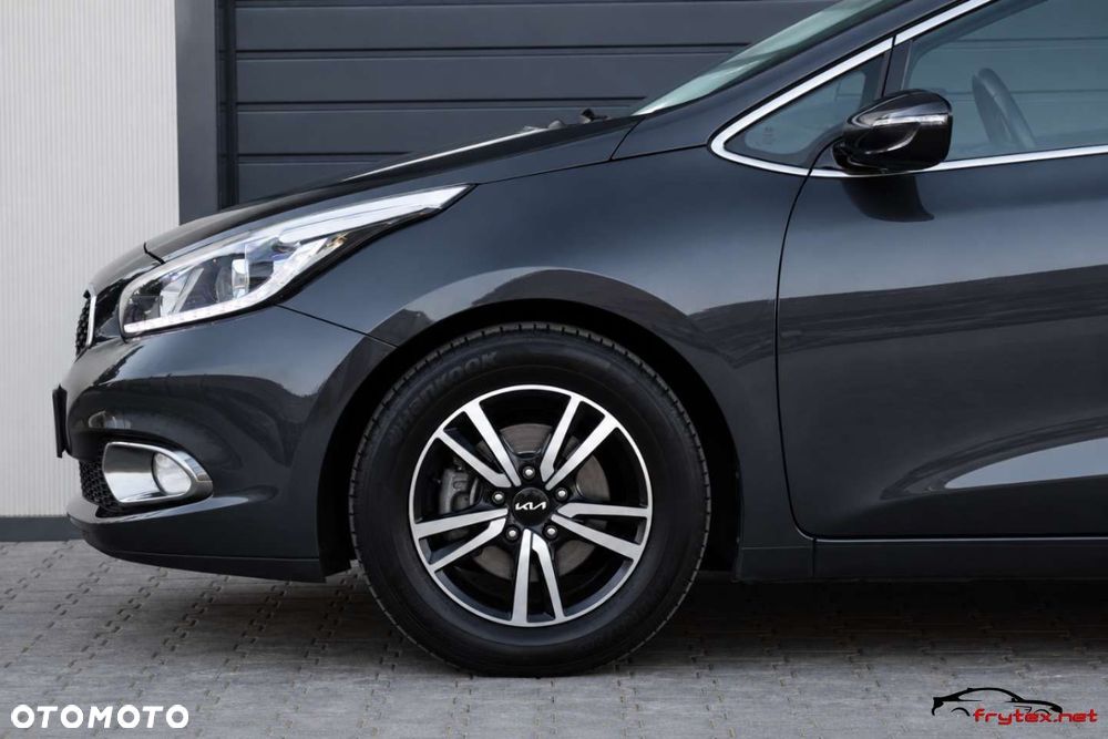 Kia Ceed - 7