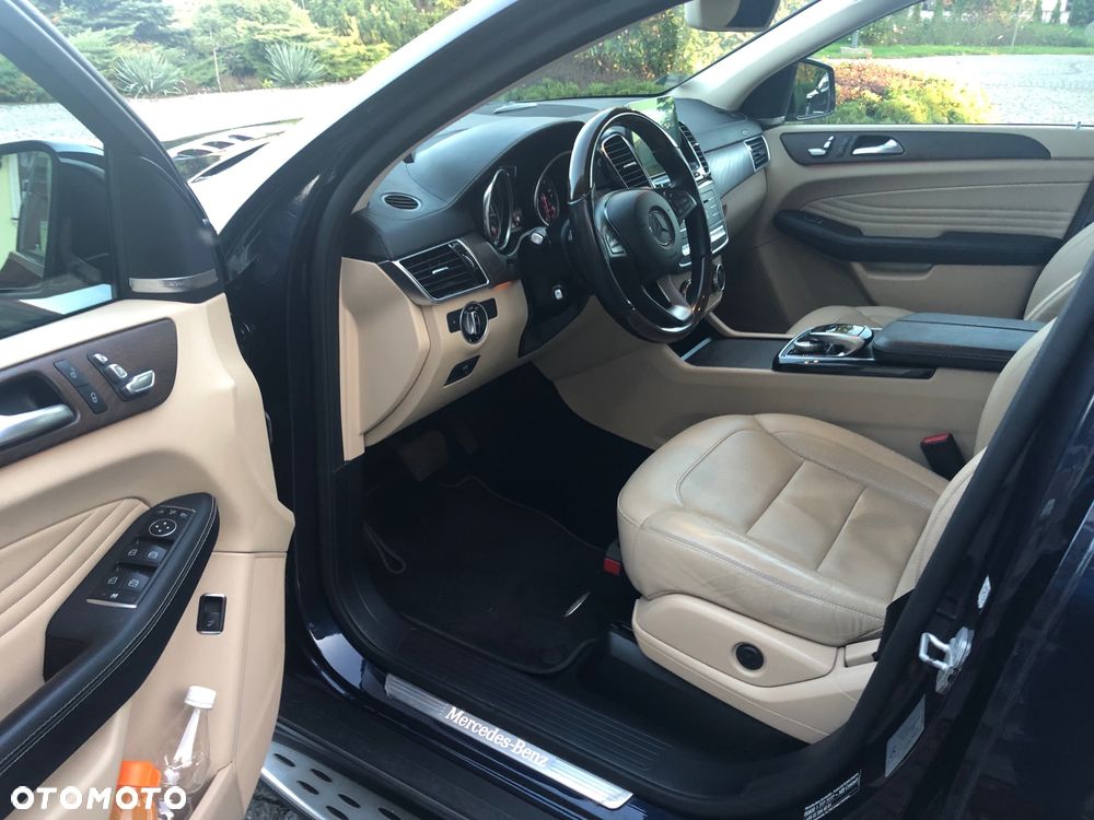 Mercedes-Benz GLE - 26