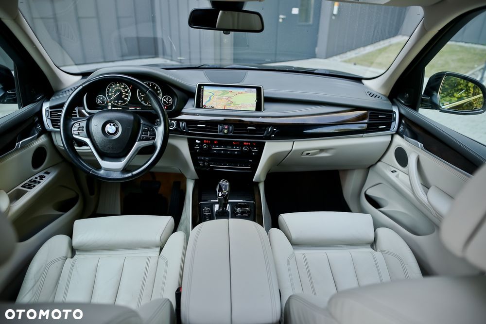 BMW X5 xDrive35i - 30
