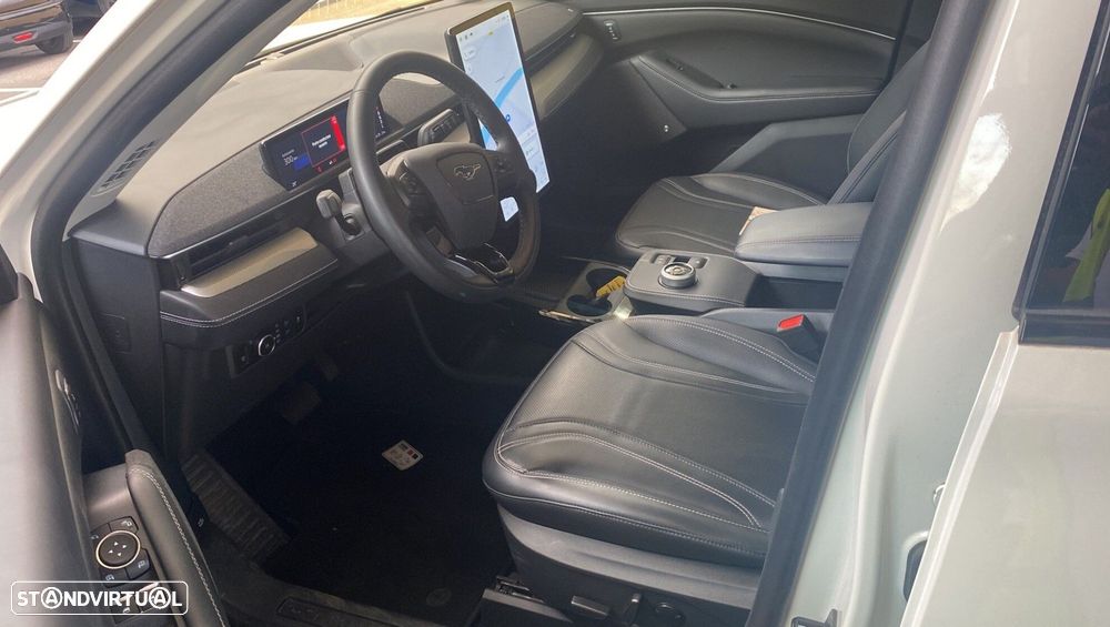 Ford Mustang Mach-E 75.7 kWh Base - 3