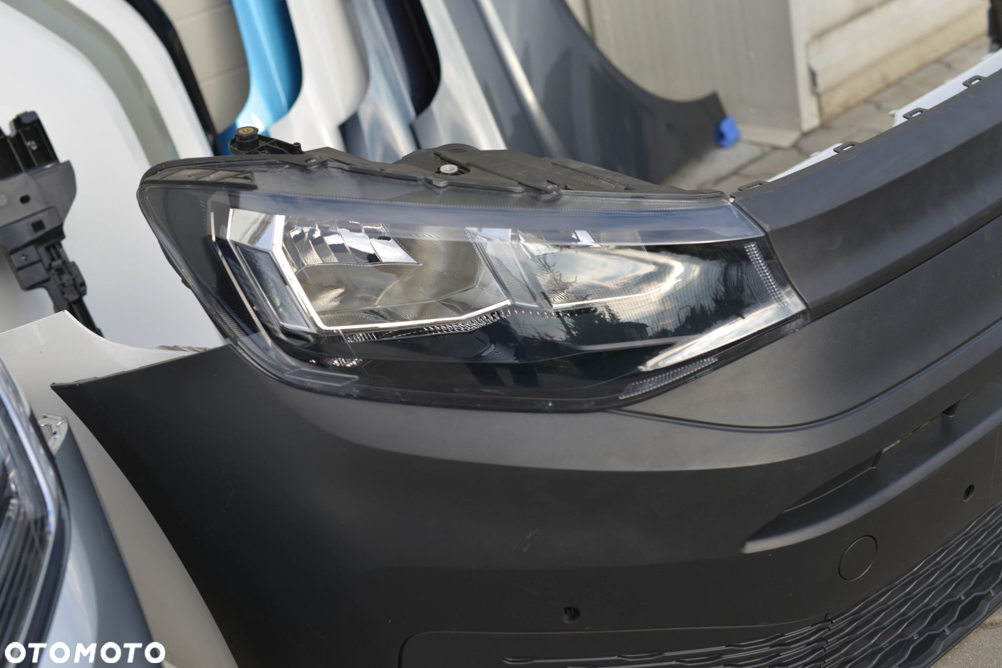 MASKA ZDERZAK BŁOTNIK LAMPA REFLEKTOR PAS BELKA GRILL VW CADDY 5 V 2K7 20- - 15