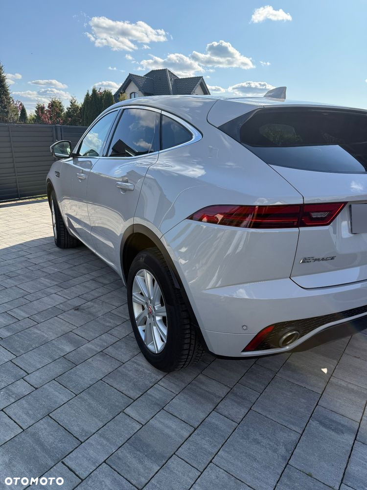 Jaguar E-Pace D150 R-Dynamic - 4