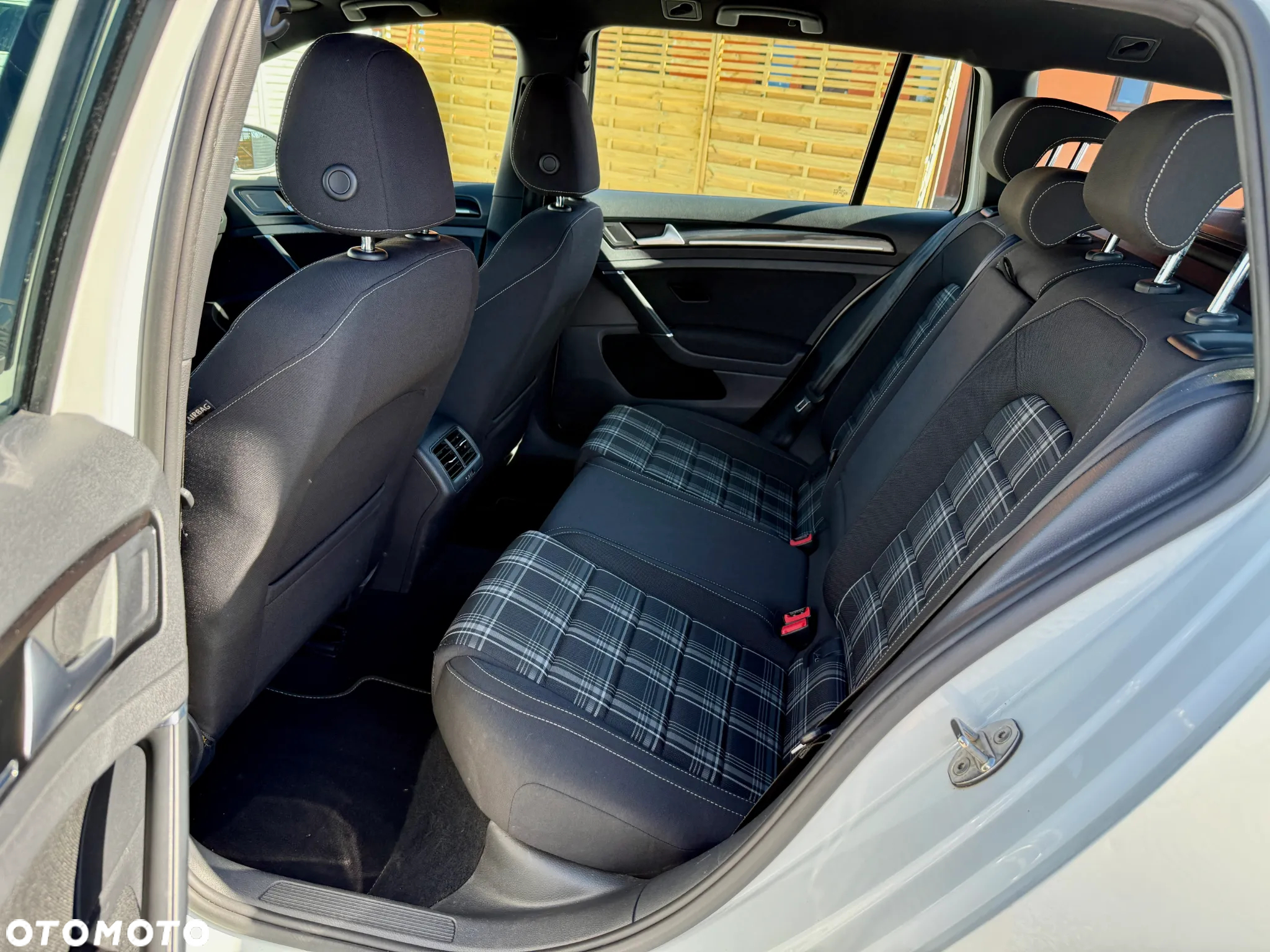 Volkswagen Golf GTD 2.0 TDI SCR DSG - 18