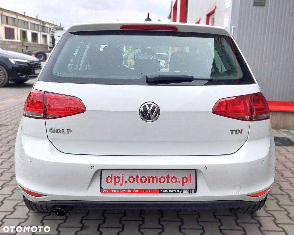 Volkswagen Golf - 11