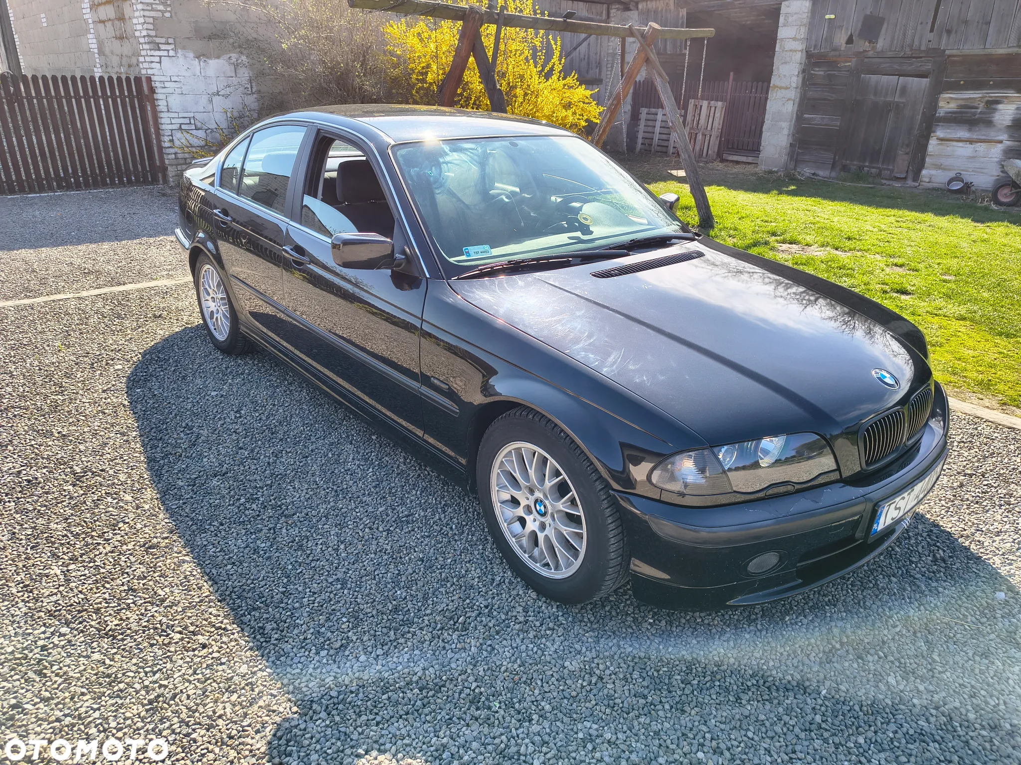 BMW Seria 3 323i - 4