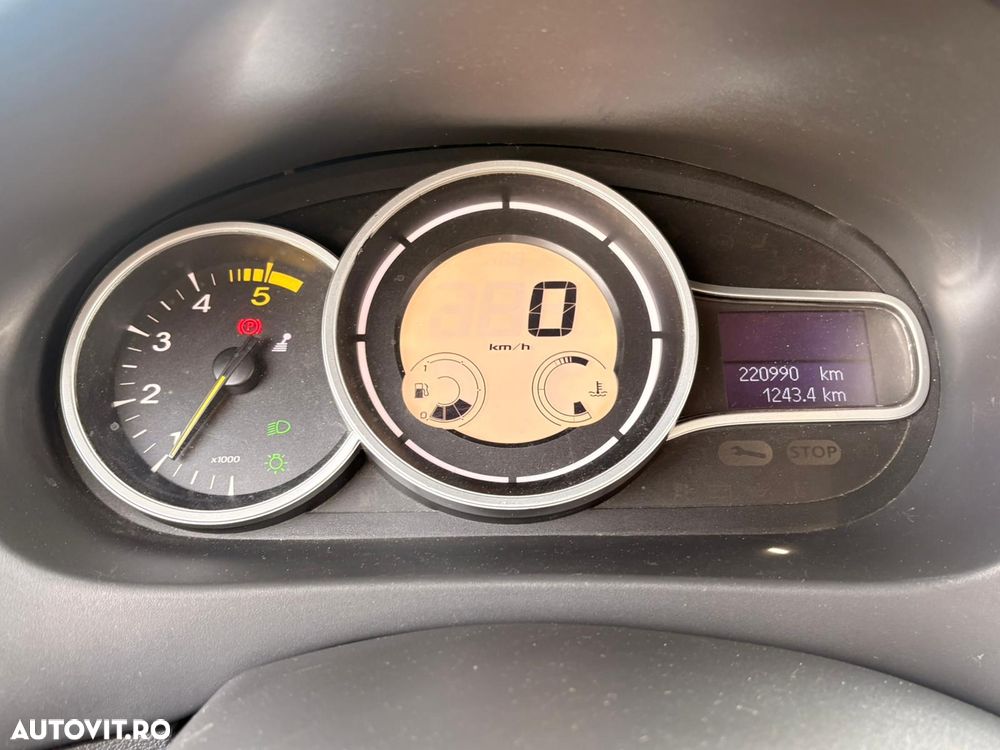 Renault Fluence 1.5dCi Expression - 7