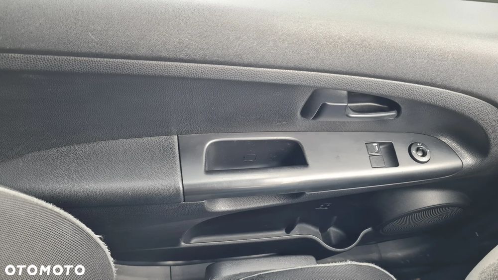 Kia Venga 1.4 CVVT Attract - 36