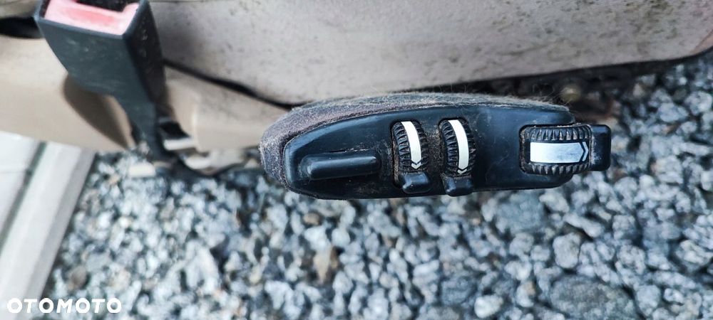 TANIO FOTELE KREMOWE ORTOPEDYCZNE ŁADNE NIE ZNISZCZONE MERCEDES W210 FOTEL - 5