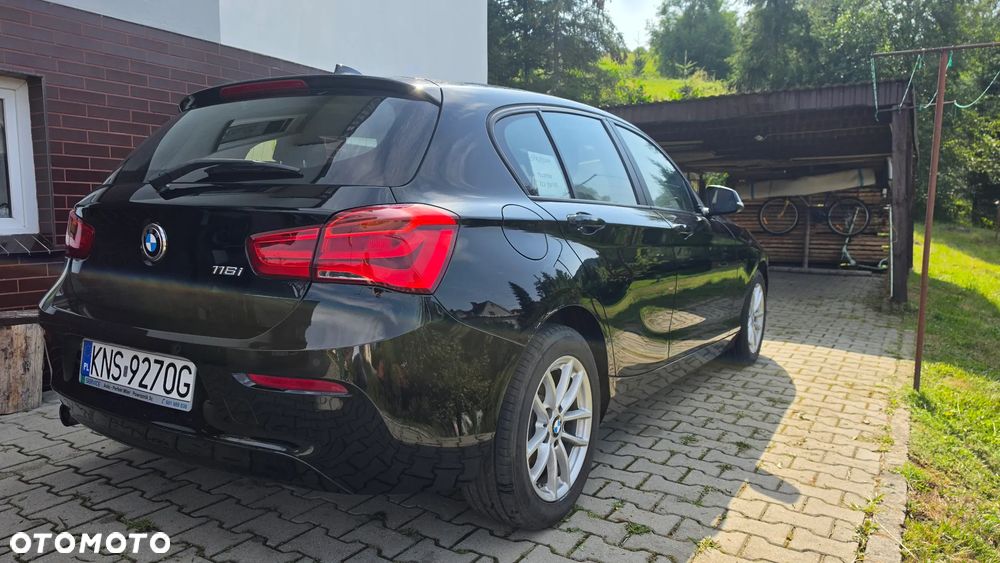 BMW Seria 1 116i - 4