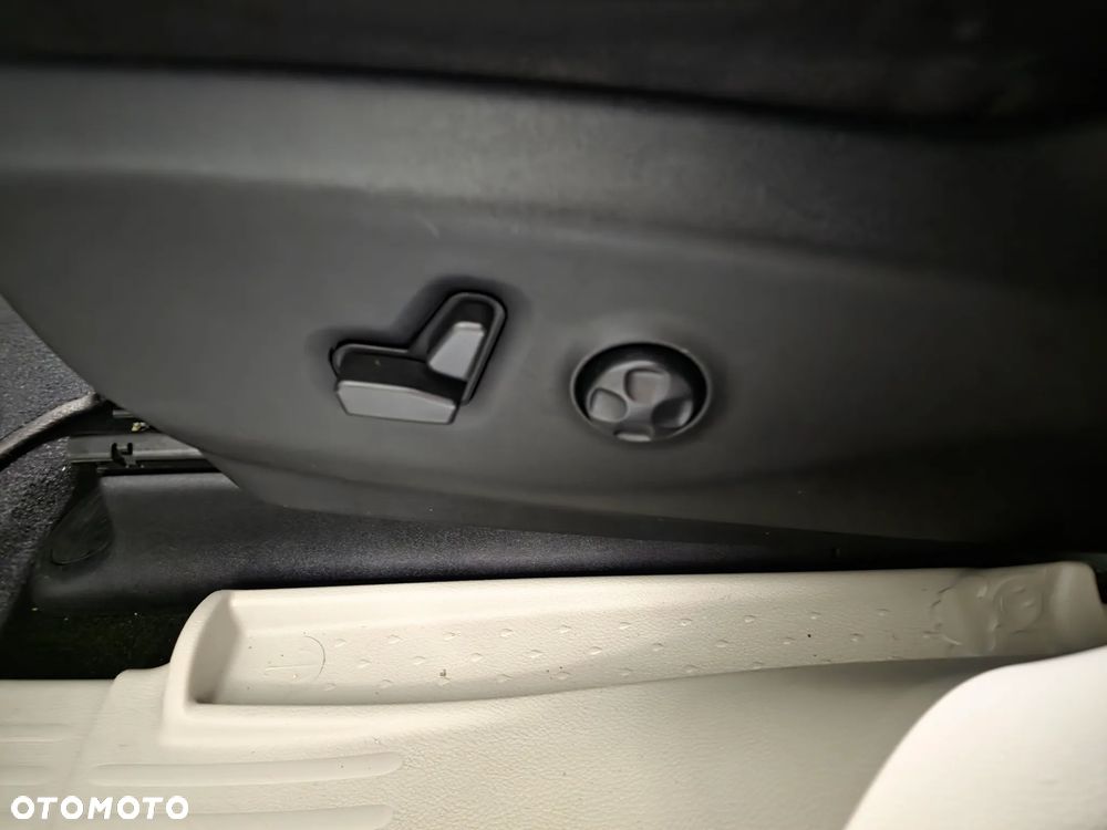 Chrysler Pacifica - 29