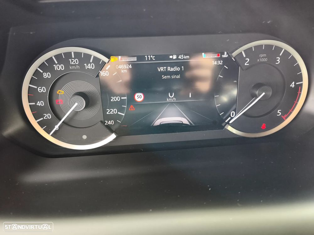 Land Rover Discovery Sport - 14