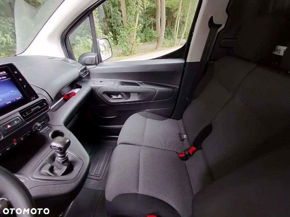 Toyota ProAce City - 15