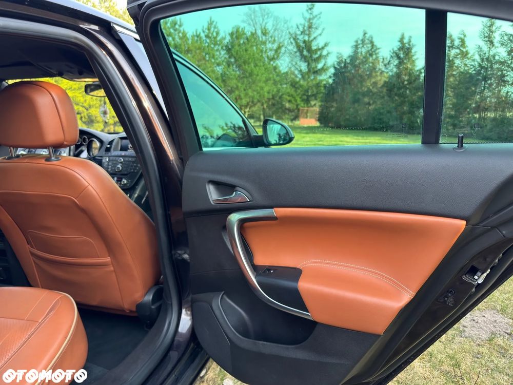 Opel Insignia - 16