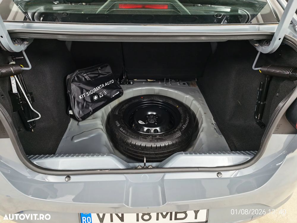 Dacia Logan TCe 90 MT6 Prestige+ - 35