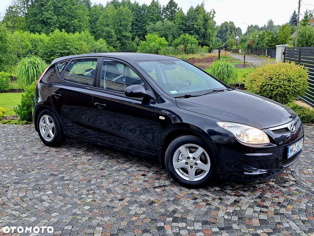 Hyundai i30 1.4 Classic + World Cup - 18