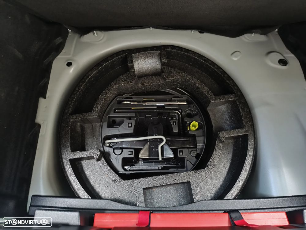 DS DS3 Crossback PureTech 130 Aut. PERFORMANCE LINE - 35