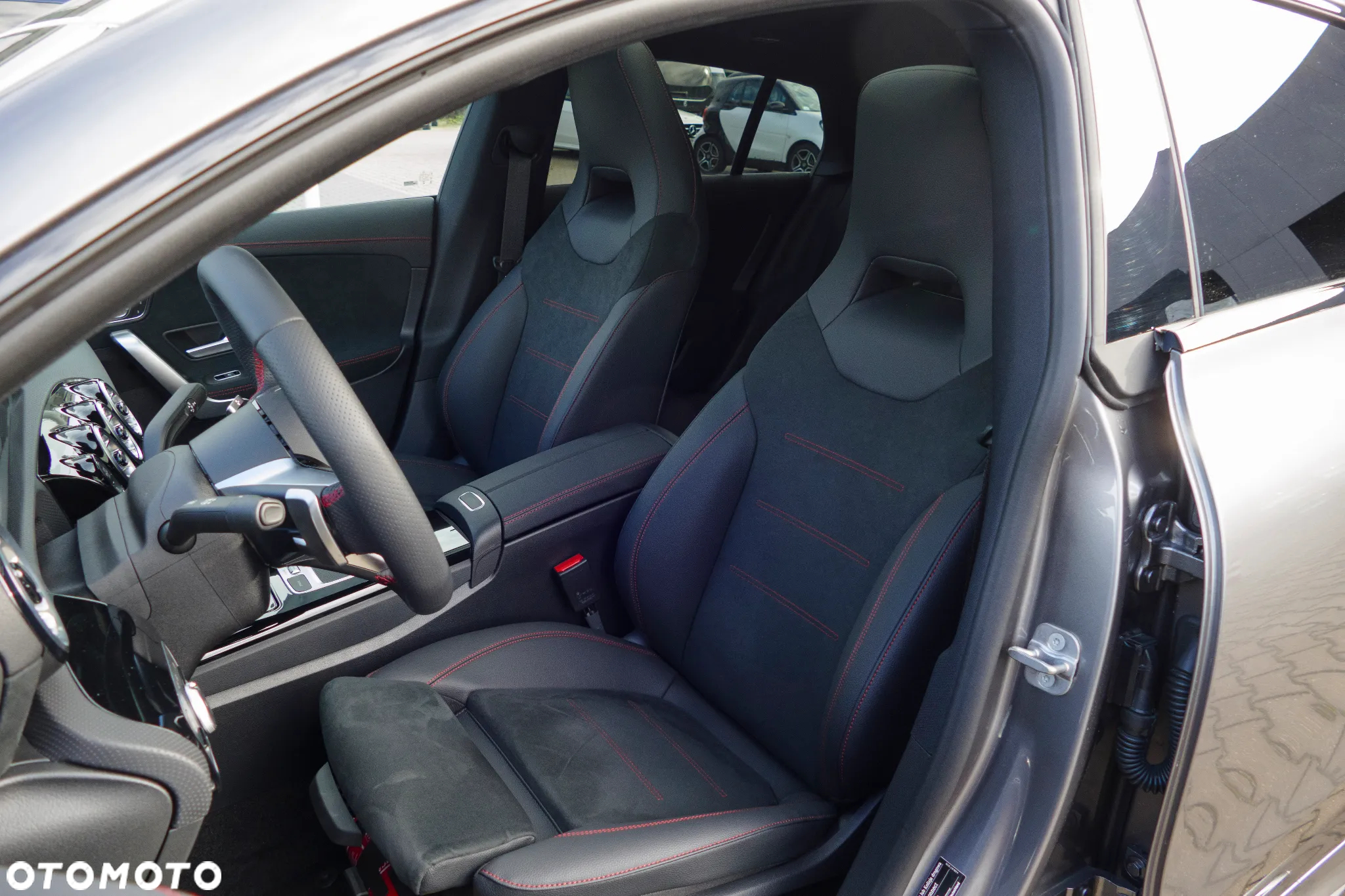 Mercedes-Benz CLA 200 AMG Line 7G-DCT - 22
