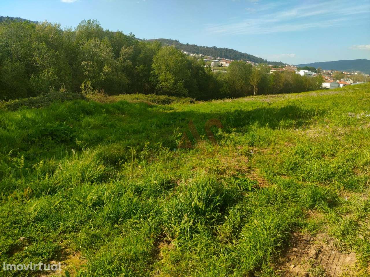 Terreno Agrícola com 9.989,95 m² em Nevogilde, Lousada - Grande imagem: 2/7
