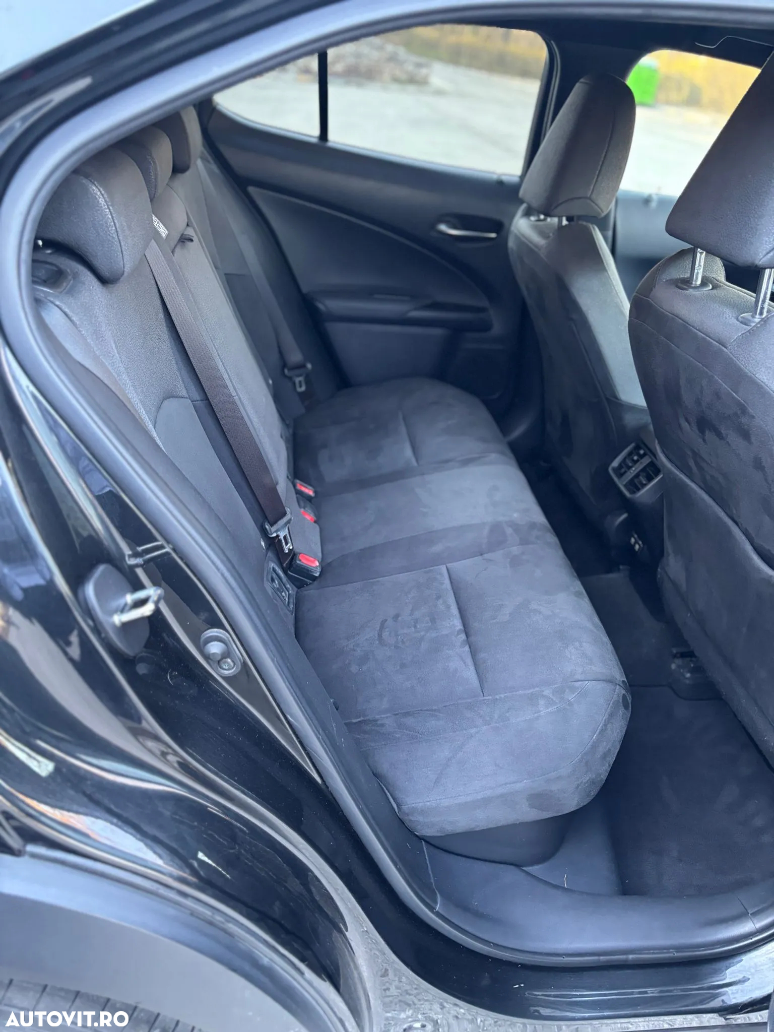 Lexus UX 250h - 20