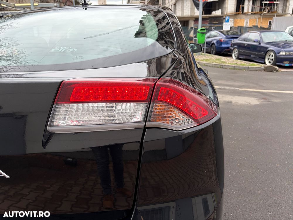 Renault Laguna dCi 110 FAP Sportway - 23