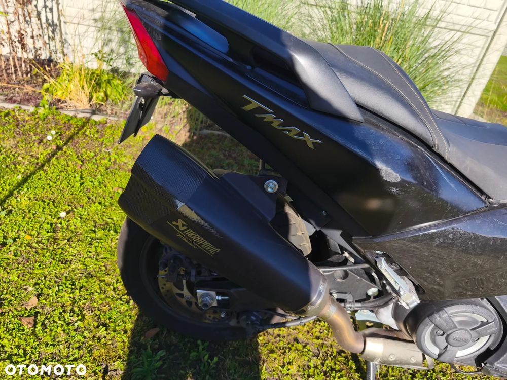 Yamaha Tmax - 18