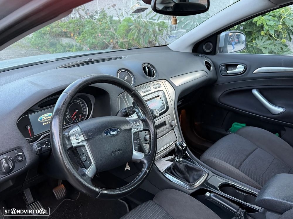 Ford Mondeo 1.8 TDCi Titanium - 4