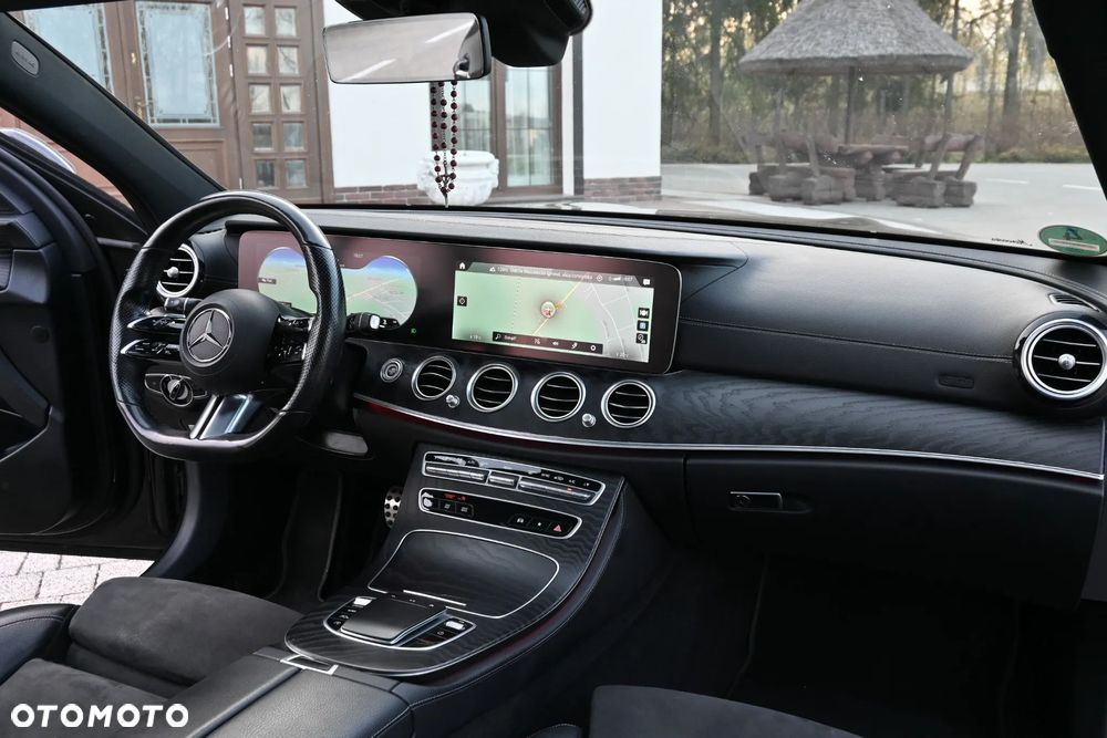 Mercedes-Benz Klasa E 220 d 9G-TRONIC AMG Line - 33