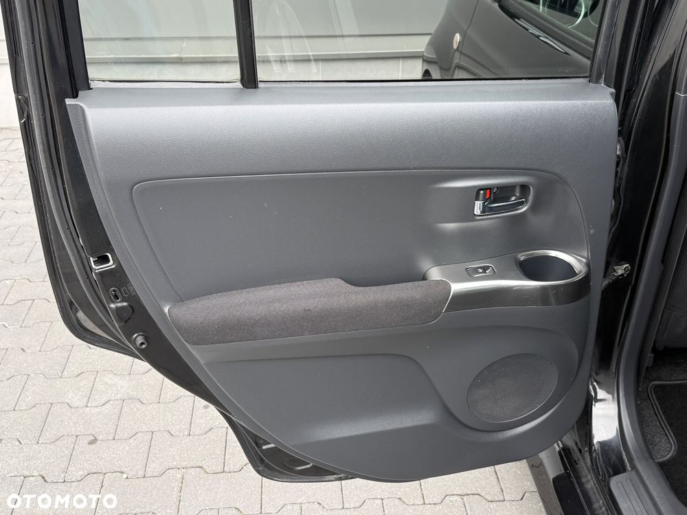 Daihatsu Materia - 20