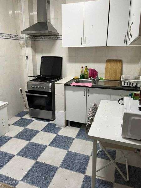 T-1 MOBILADO,Equipado.Alfama, Lisboa. Só renda+caução. - Grande imagem: 5/6