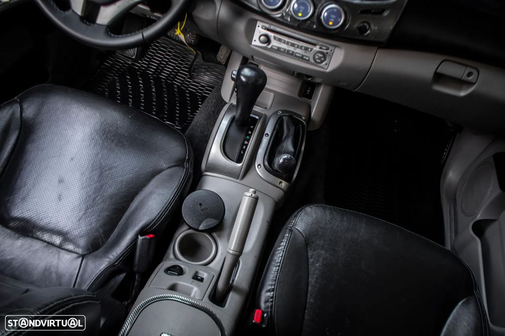 Mitsubishi L200 Pick Up 4x4 Auto Intense Cabine Dupla - 35