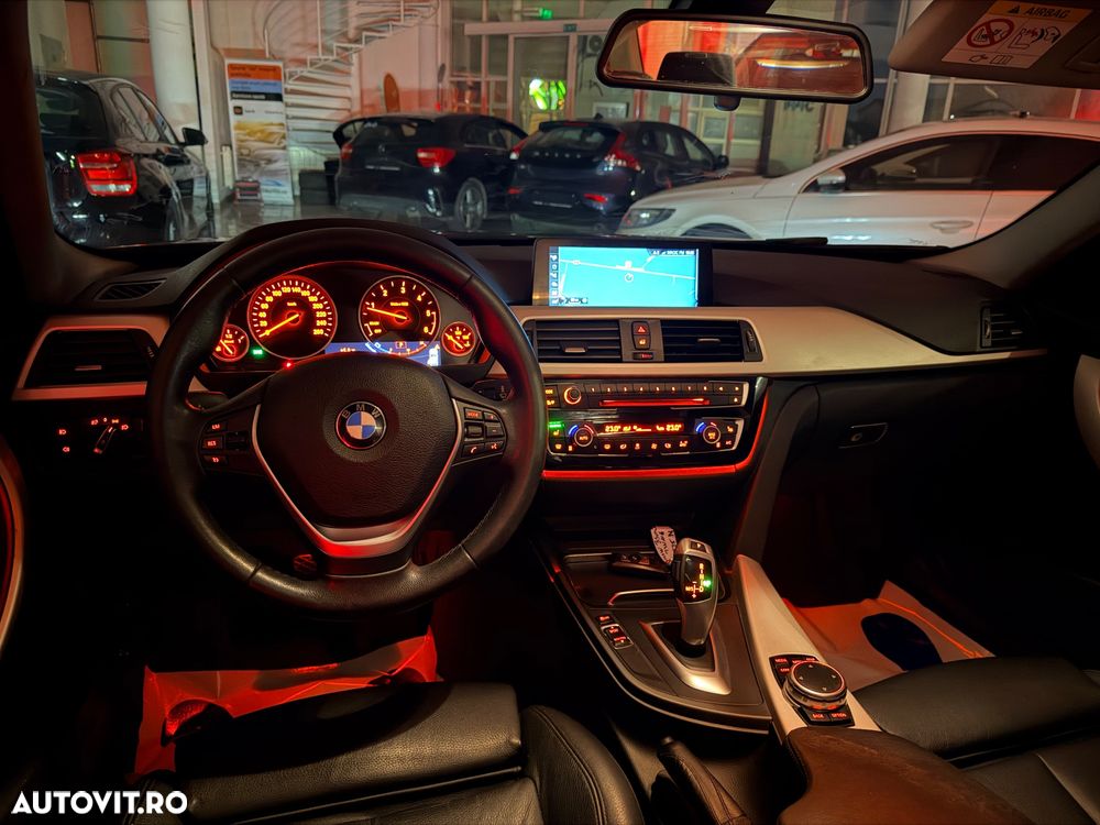 BMW Seria 3 320d Touring Aut. Efficient Dynamics Edition Blue Perf. Sport Line - 10