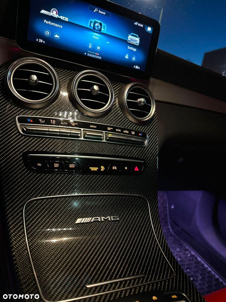 Mercedes-Benz GLC AMG 63 S 4Matic+ AMG Speedshift MCT 9G - 18