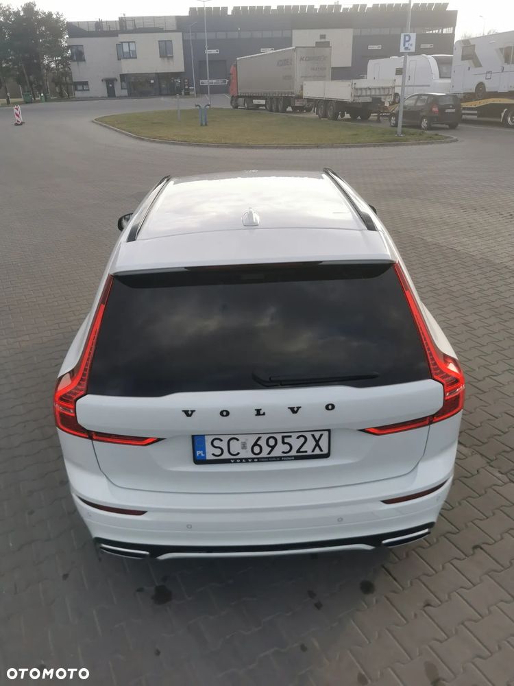 Volvo XC 60 B4 D AWD R-Design - 14