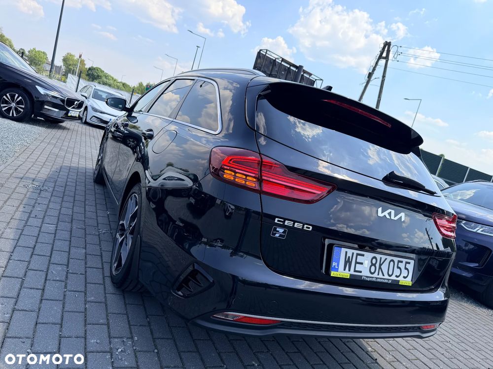 Kia Ceed 1.5 T-GDI Business Line - 11
