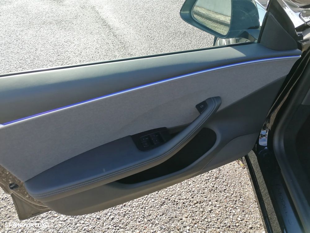 Tesla Model 3 RWD - 20