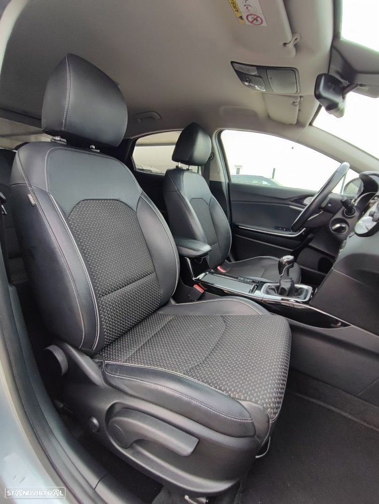 Kia XCeed 1.0 T-GDI Drive - 9