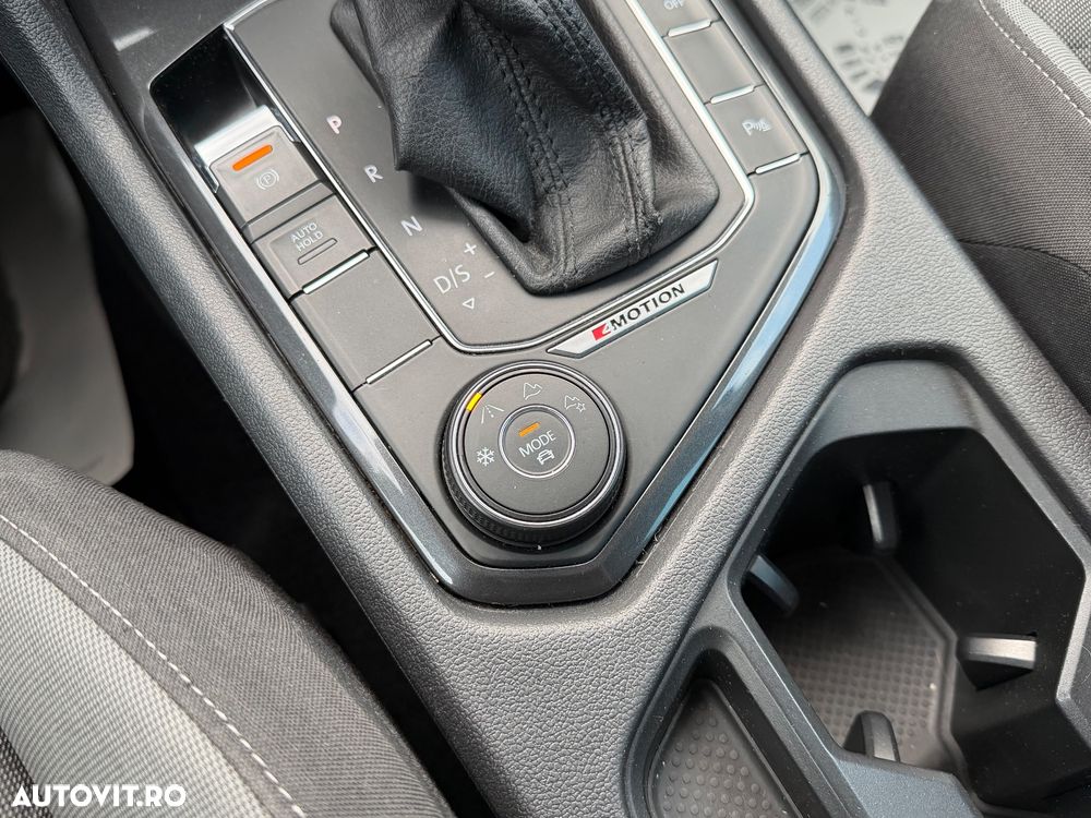 Volkswagen Tiguan 2.0 TDI SCR 4MOTION DSG R-Line - 19