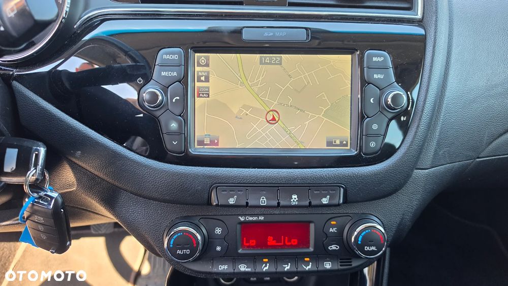 Kia Ceed 1.6 GDI L Business Line - 12