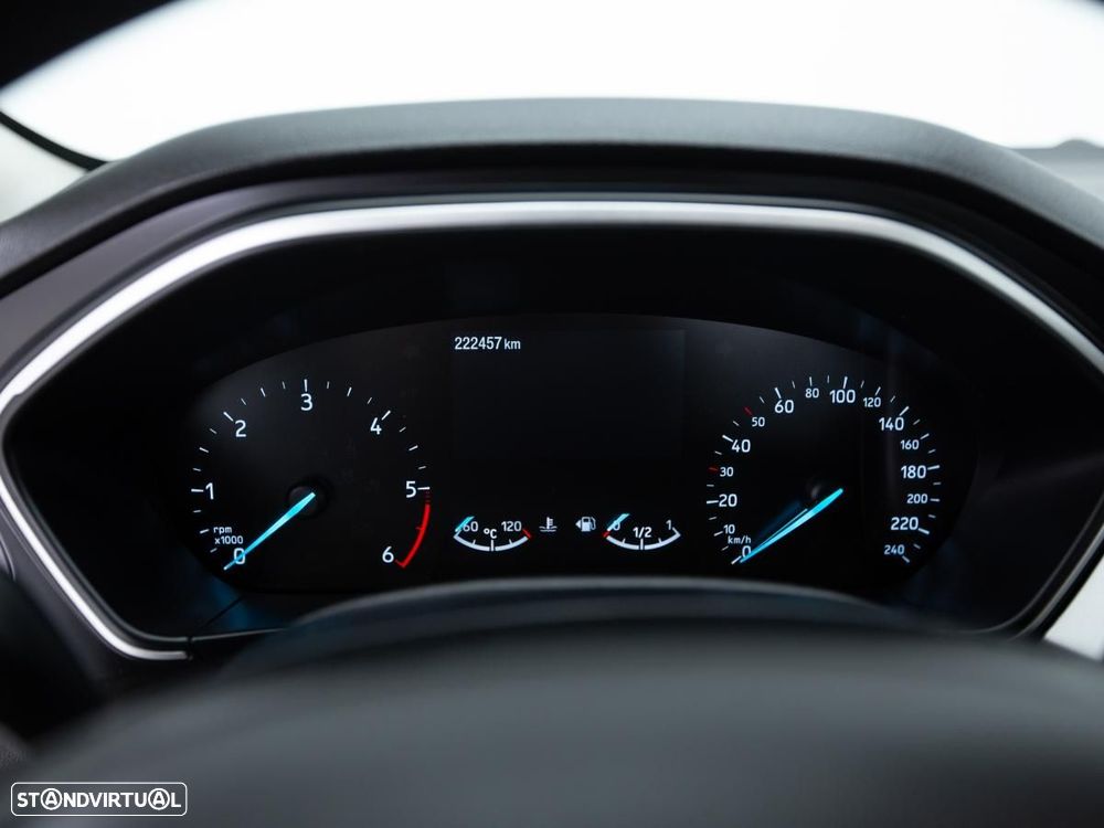 Ford Focus SW - 20