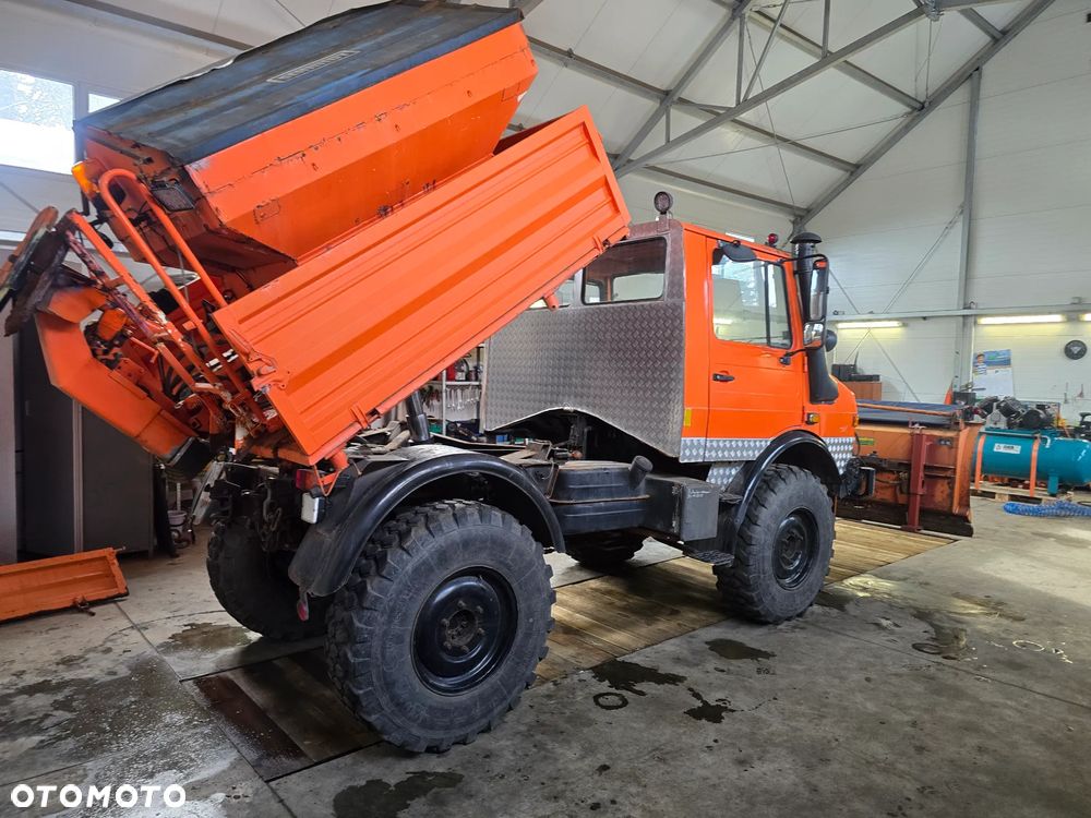 Unimog Mercedes Unimog U 1400 - 7