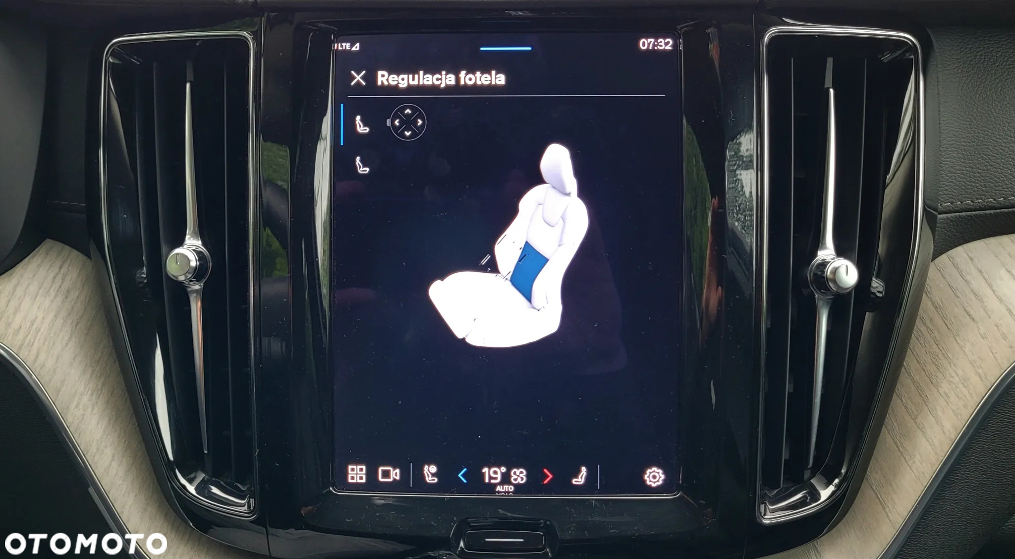 Volvo XC 60 T6 AWD Plug-In Hybrid Inscription - 31