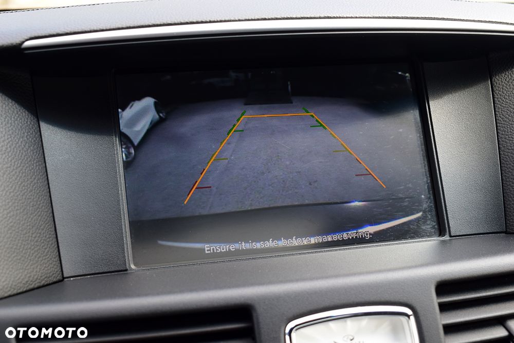 Infiniti M M30d S - 12