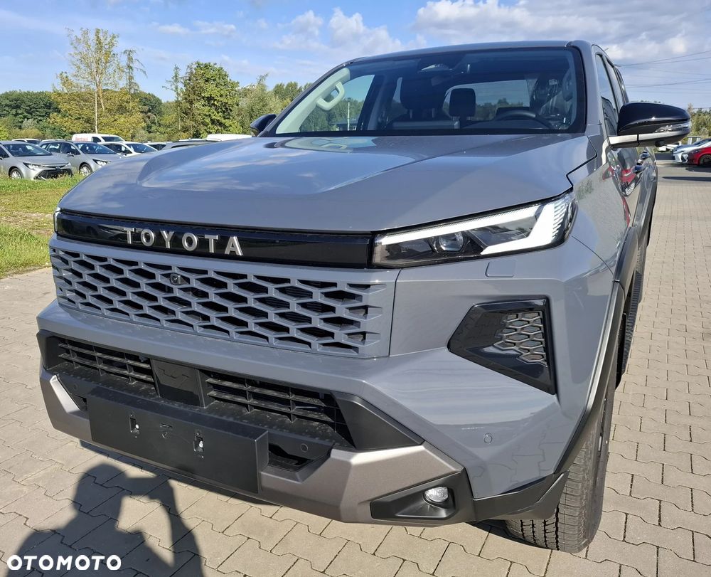 Toyota Hilux 2.8 D-4D mHEV Double Cab Invincible 4x4 - 6