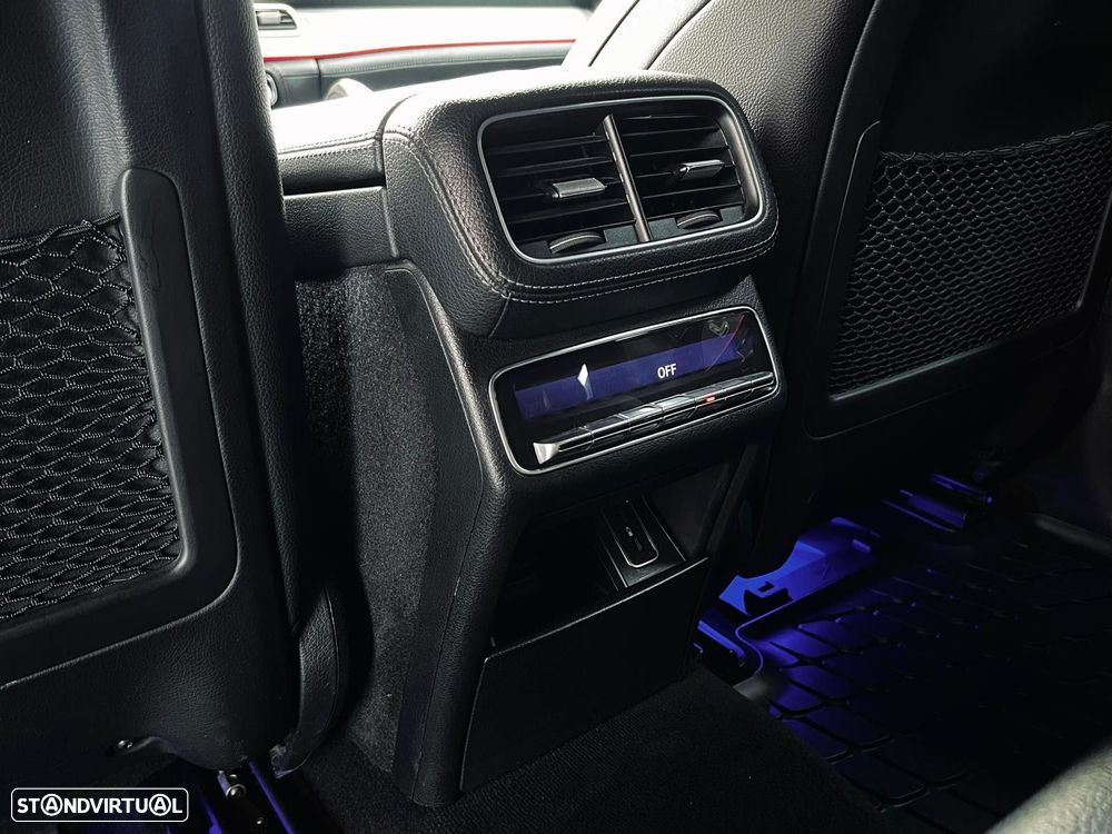 Mercedes-Benz GLE 300 d 4Matic - 50