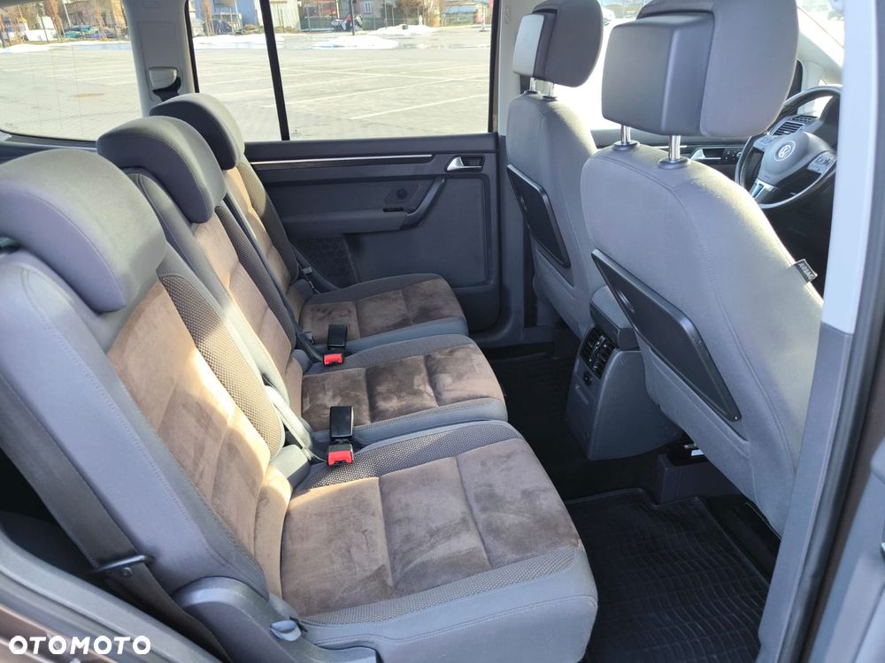 Volkswagen Touran 1.4 TSI EcoFuel DSG Comfortline - 29
