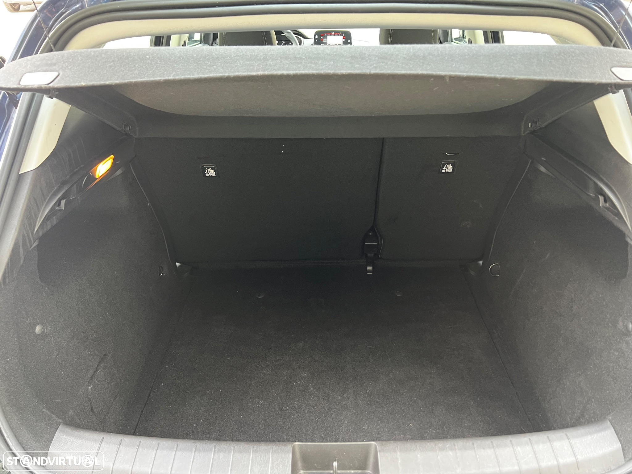 Fiat Tipo 1.3 M-Jet Lounge Tech - 32